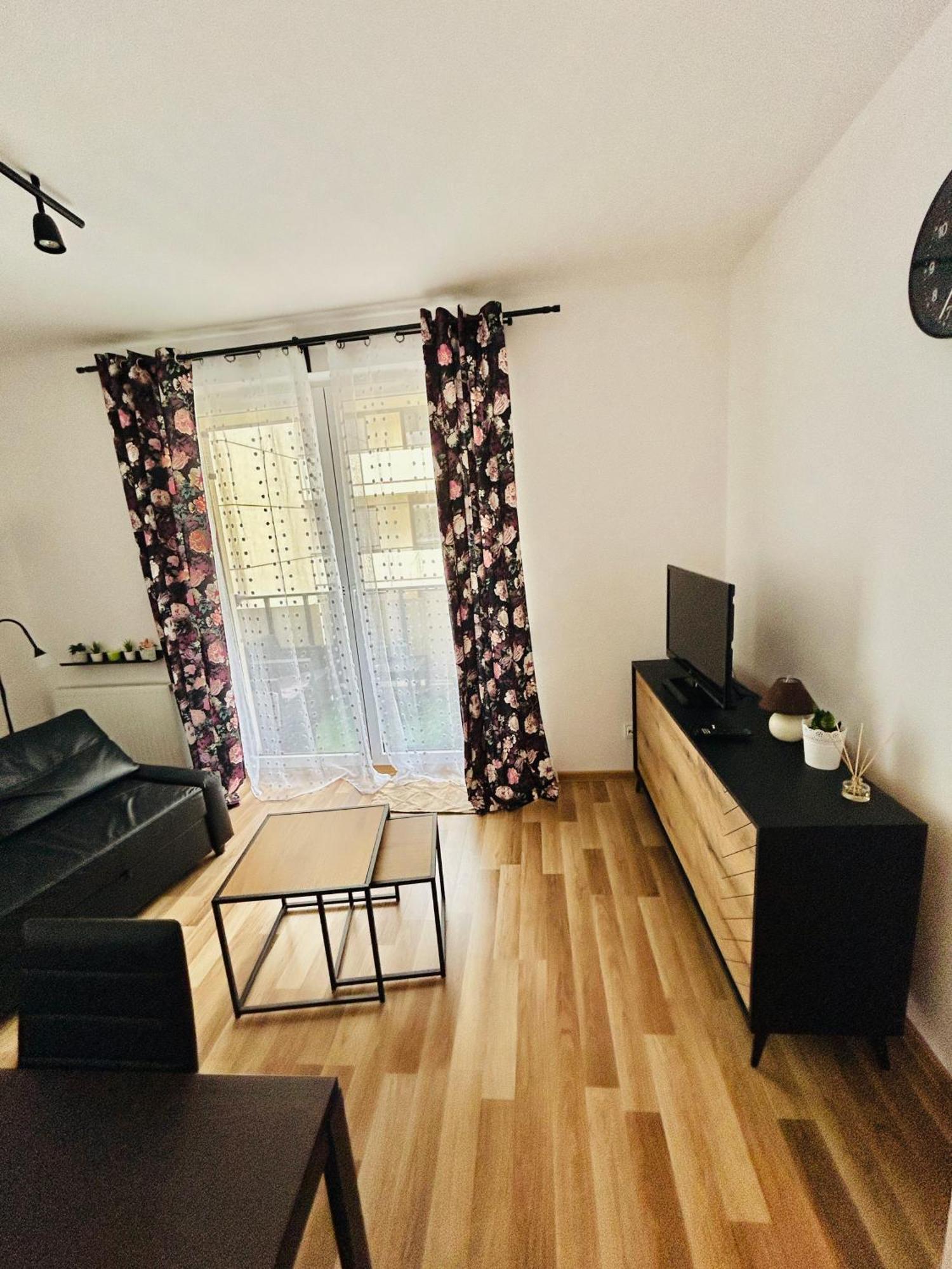 Apartament, Free Parking, Blisko Rynek-Dworzec Pkp-Pks, Sklepy Вроцлав Экстерьер фото