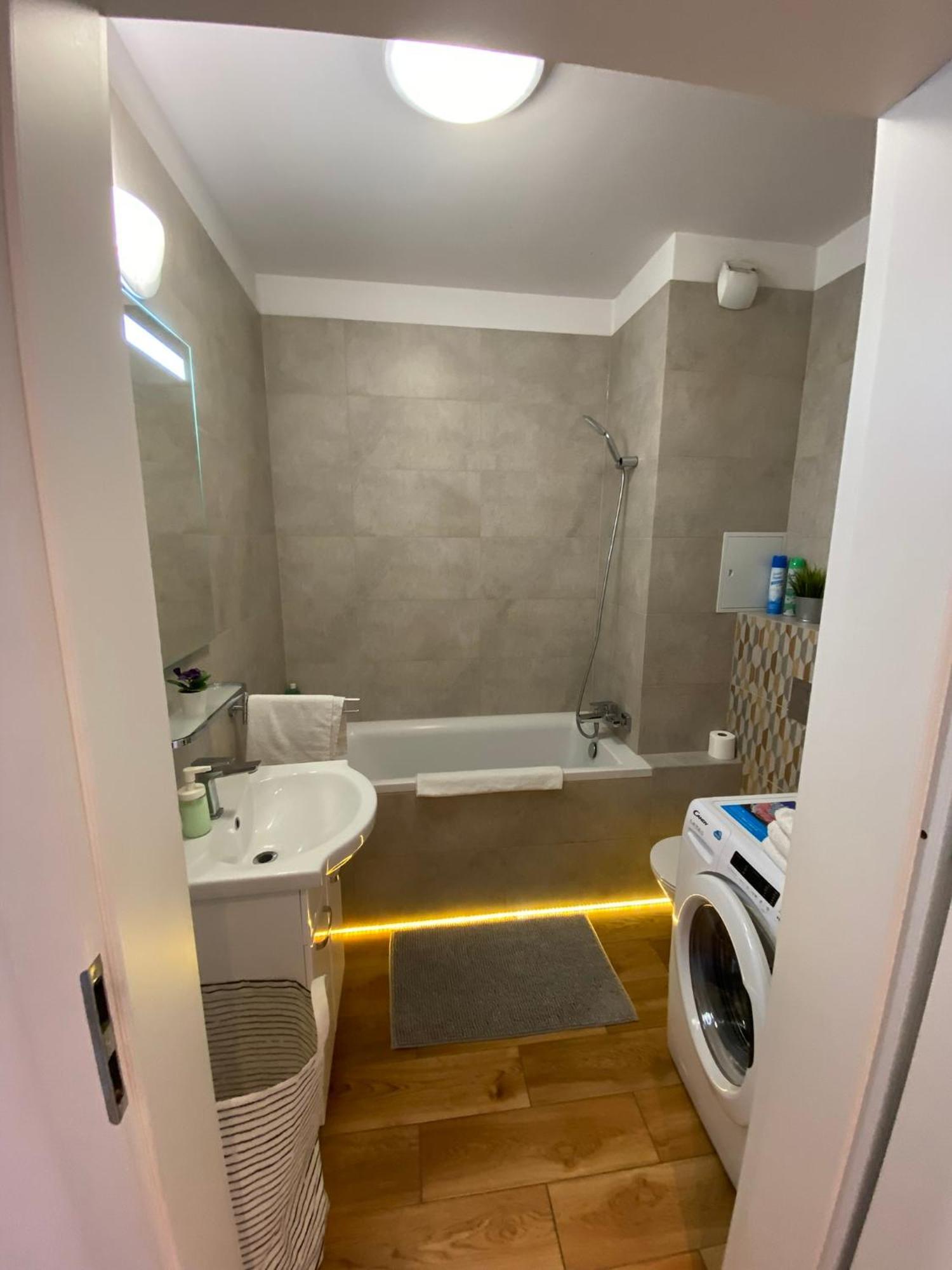 Apartament, Free Parking, Blisko Rynek-Dworzec Pkp-Pks, Sklepy Вроцлав Экстерьер фото