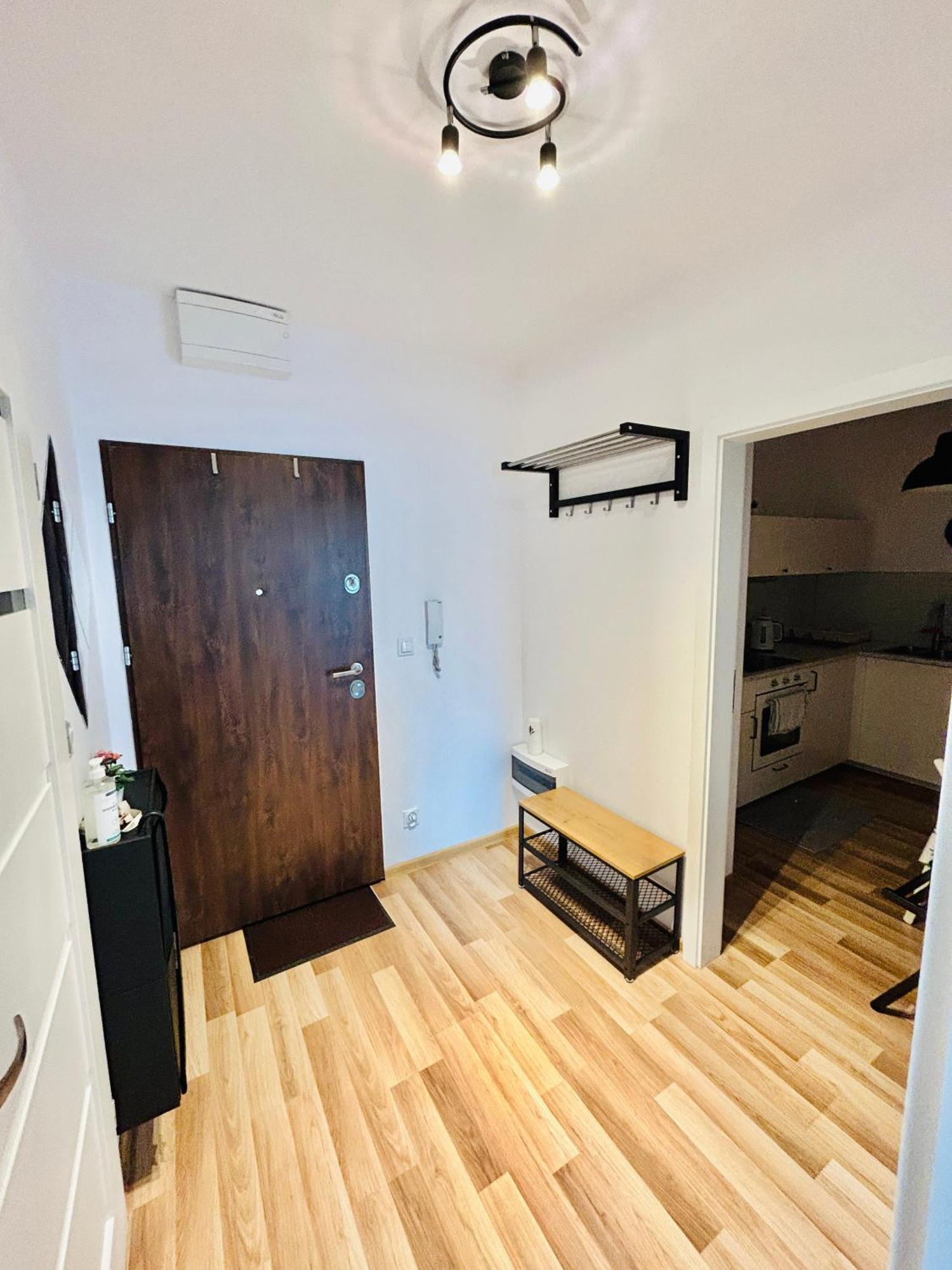 Apartament, Free Parking, Blisko Rynek-Dworzec Pkp-Pks, Sklepy Вроцлав Экстерьер фото